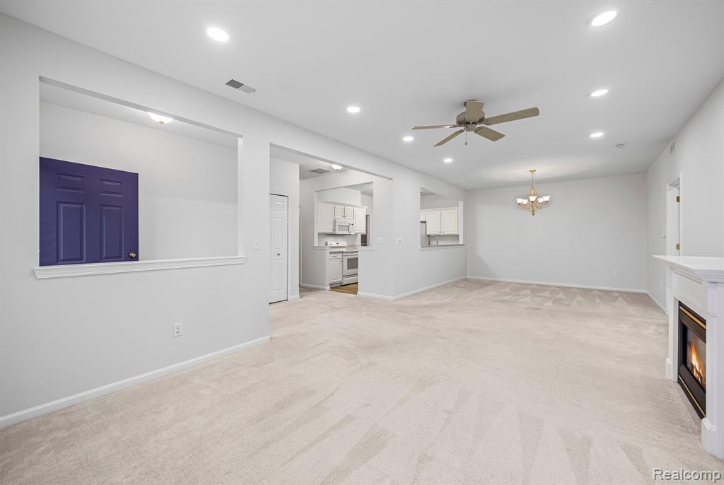 45622 WARWICK Drive, Macomb, MI 48044 — Photo 10
