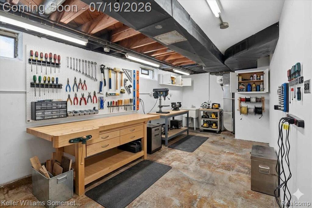 28326 Brush Street, Madison Heights, MI 48071 — Photo 32
