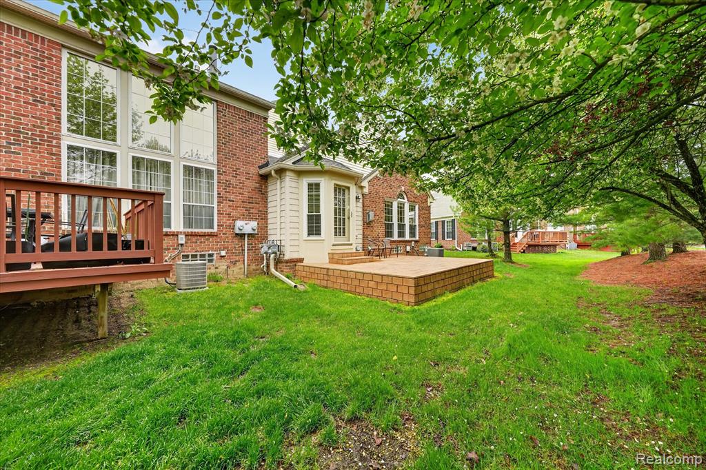 3954 Ravensfield Drive, Canton, MI 48188 — Photo 36
