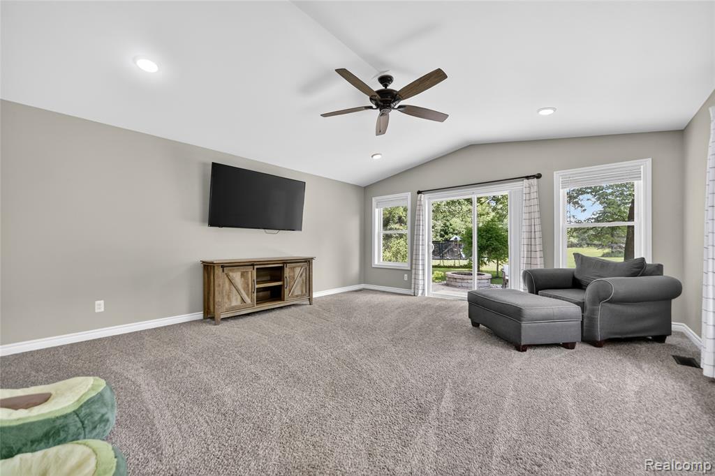13635 Unadilla Road, Gregory, MI 48137 — Photo 12