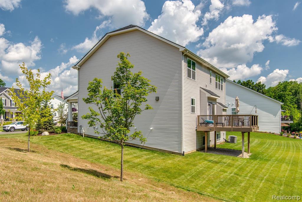 9929 KYLIE Drive, Brighton, MI 48116 — Photo 23