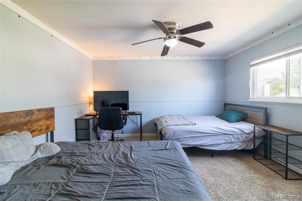 24550 Colonial Drive, Woodhaven, MI 48183 — Photo 21