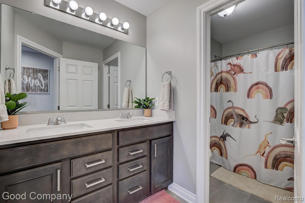 55575 HOGAN Drive, Macomb, MI 48042 — Photo 45
