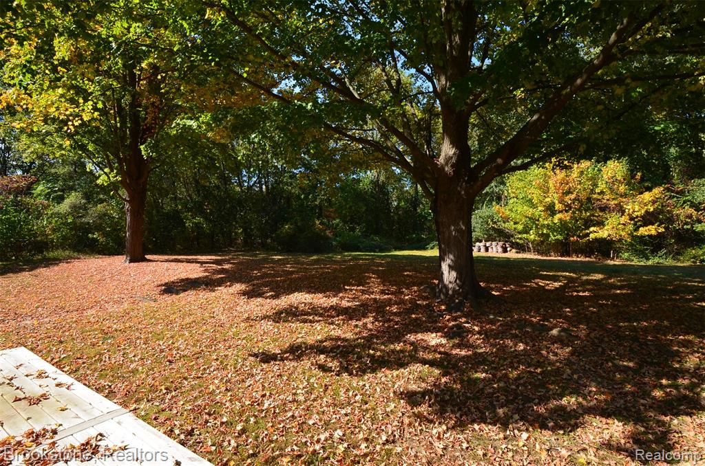 7565 Old Pond Drive, Clarkston, MI 48348 — Photo 48