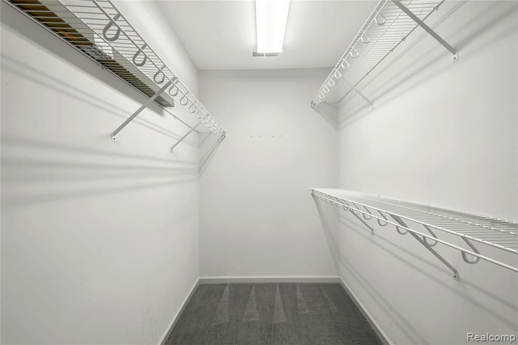 572 Dockside Circle, Holly, MI 48442 — Photo 11