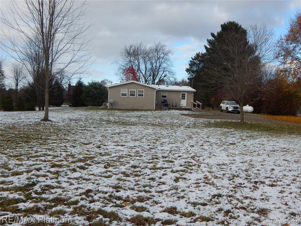 10321 E Lovejoy Road, Perry, MI 48872 — Photo 5