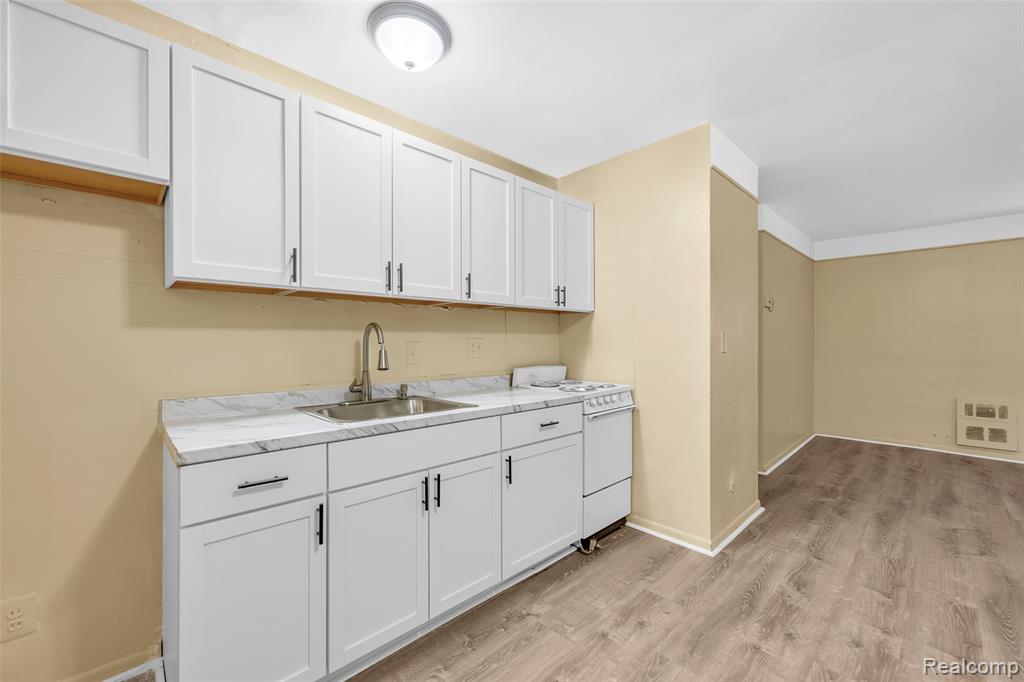 16701 Greenfield Road, Detroit, MI 48235 — Photo 17