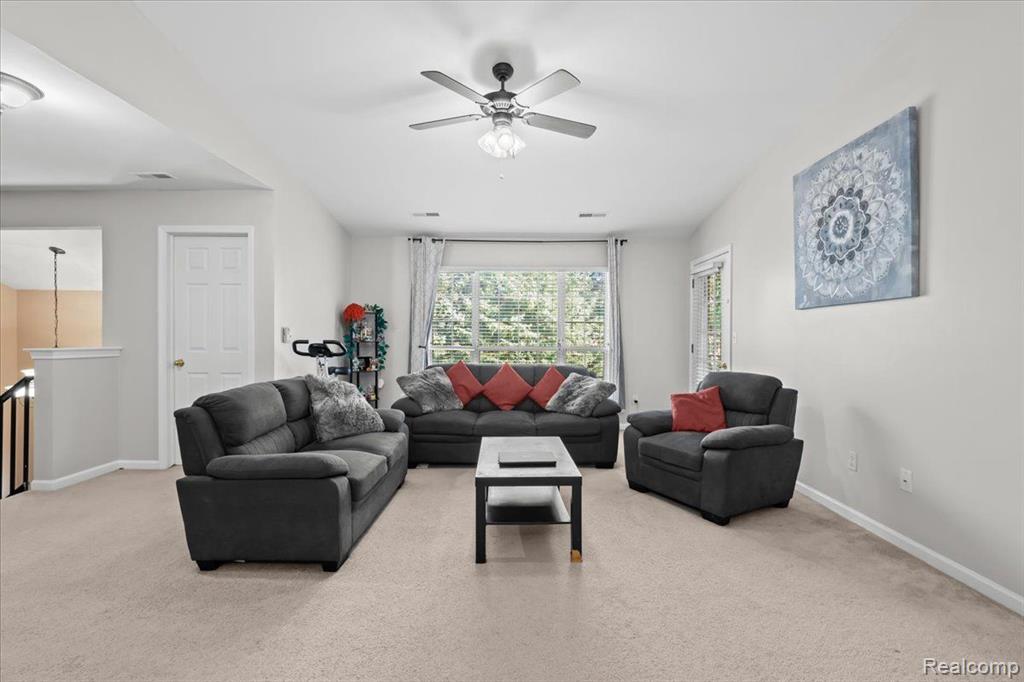 2209 SARATOGA Boulevard, Walled Lake, MI 48390 — Photo 6
