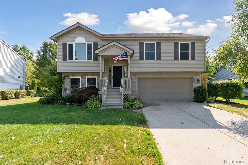 480 Andover Woods Drive, Fenton, MI 48430 — Photo 3