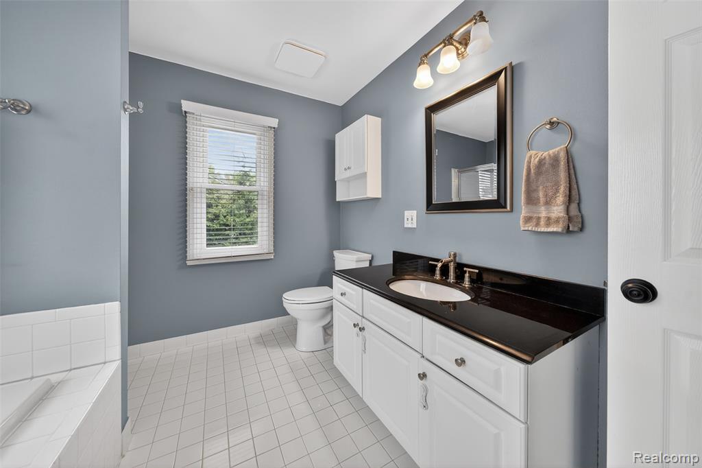 1427 Trailside Boulevard, Wixom, MI 48393 — Photo 26