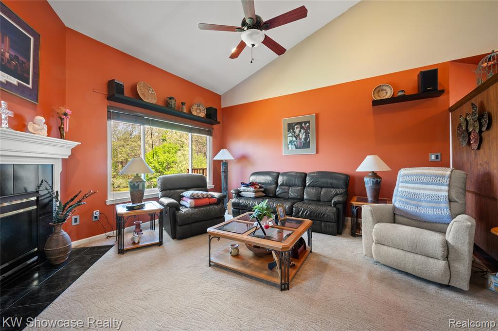 727 Mill Pointe Drive, 16, Milford, MI 48381 — Photo 9