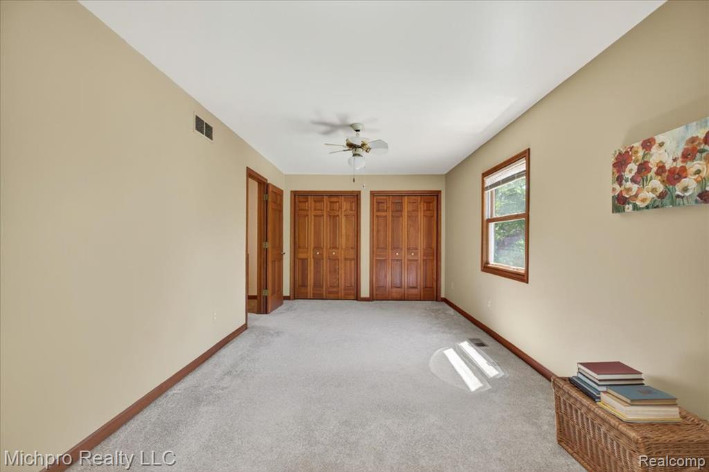 670 Green Creek Lane, Oxford, MI 48371 — Photo 35