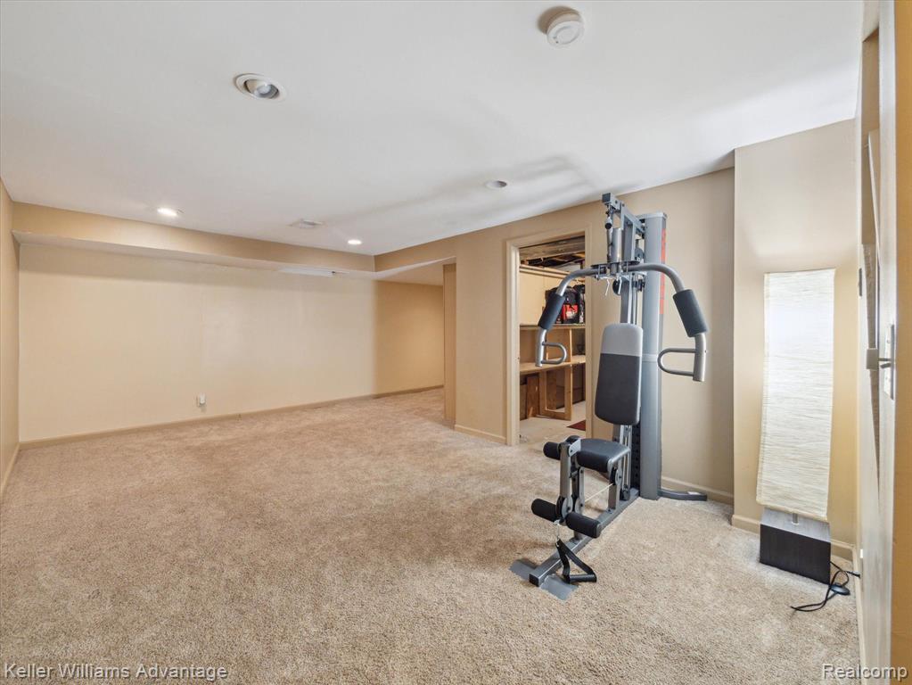 31131 COUNTRY, Farmington Hills, MI 48331 — Photo 31