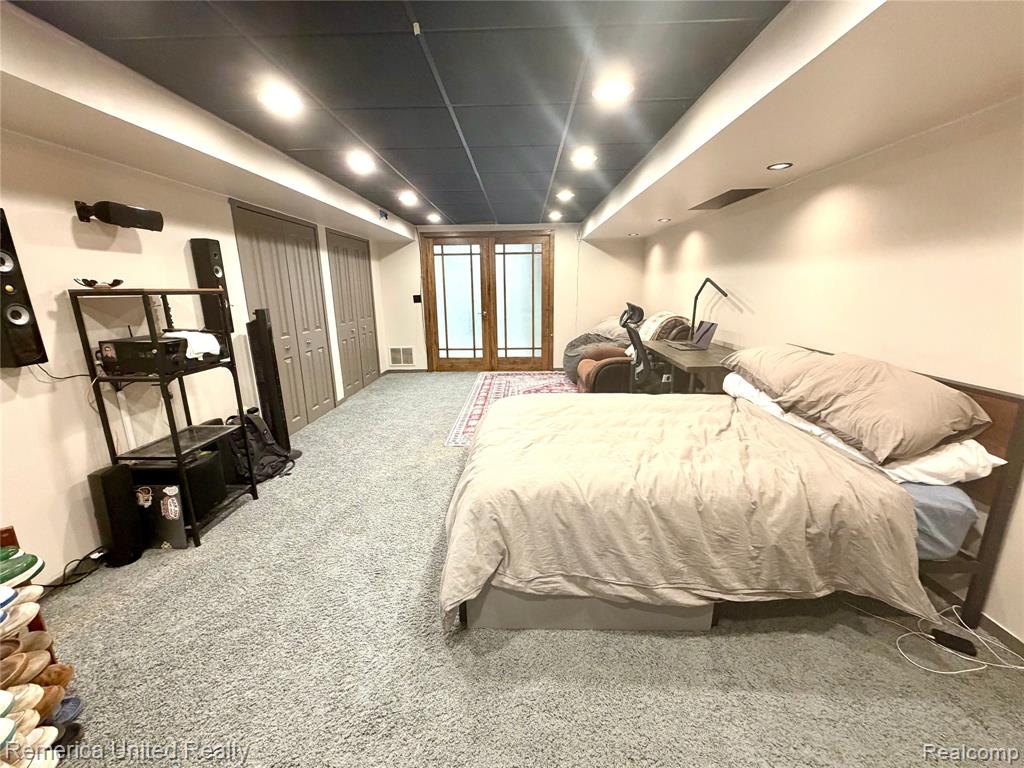 49022 Plum Tree Court, Plymouth, MI 48170 — Photo 47