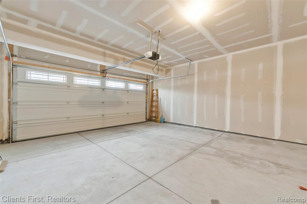 8689 Grove Street, Washington, MI — Photo 41