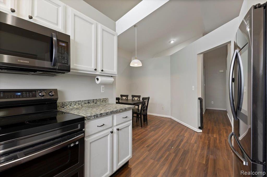 7102 MISSION HILLS Drive, Ypsilanti, MI 48197 — Photo 14