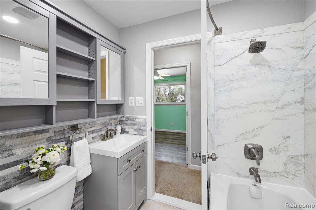 41330 CHERRY HILL Road, Canton, MI 48187 — Photo 16