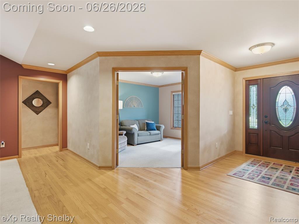 56432 Cromwell Court, Utica, MI 48316 — Photo 8