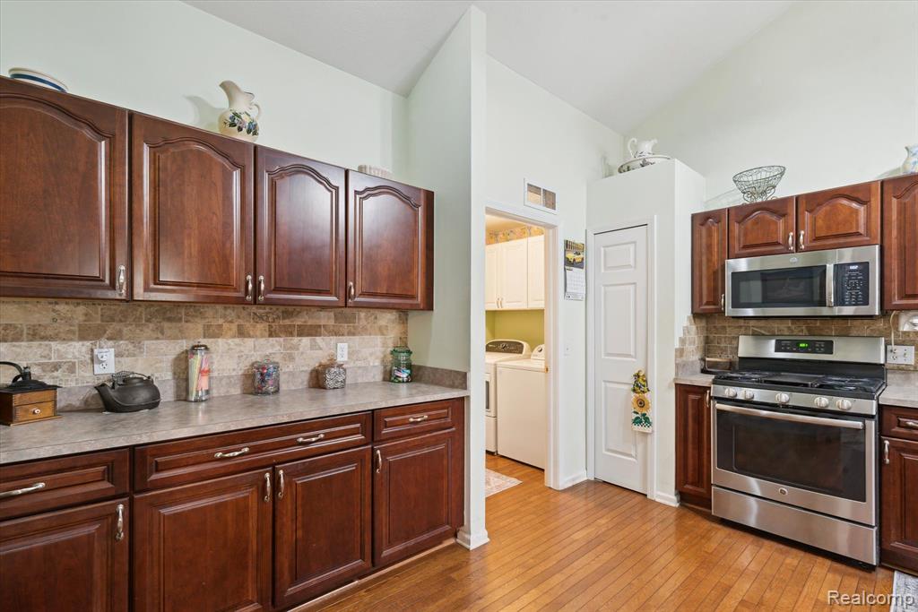 5563 PINEHURST Drive, 191, Trenton, MI 48183 — Photo 20