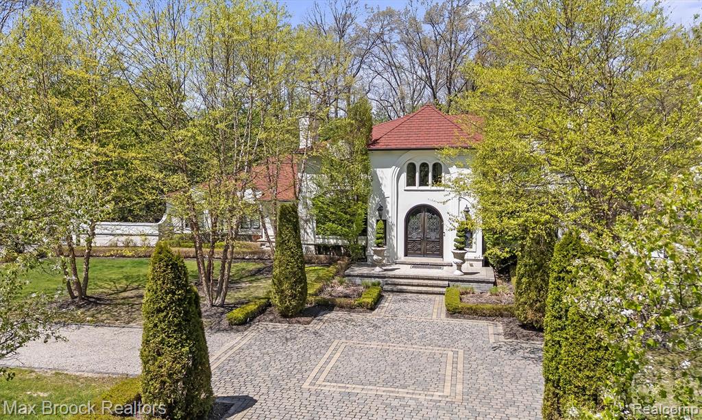 5190 Clarendon Crest Street, Bloomfield Hills, MI 48302 — Photo 2