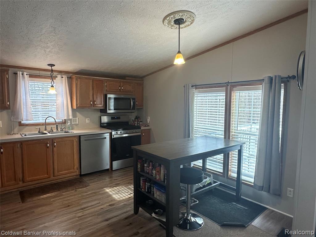 94 Twin Oaks Drive, Lapeer, MI 48446 — Photo 14