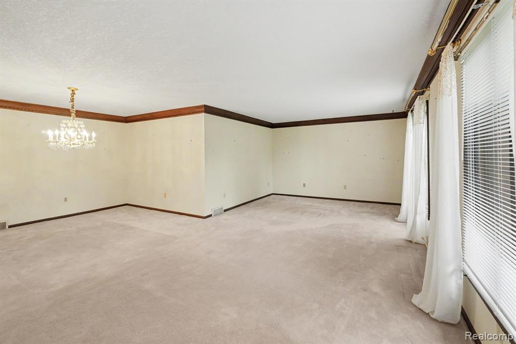 10391 Hills Lane Drive, Goodrich Vlg, MI — Photo 14