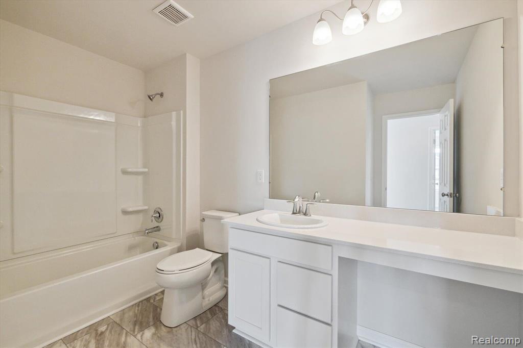 664 Swift Creek Drive, Chelsea, MI 48118 — Photo 15