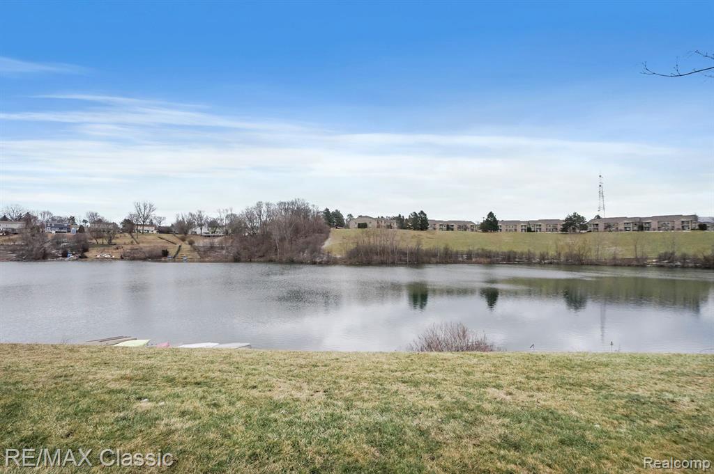 19580 CRYSTAL LAKE Drive, Northville, MI 48167 — Photo 32