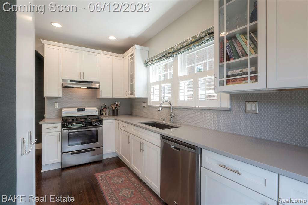 675 W Hazelhurst Street, Ferndale, MI 48220 — Photo 30
