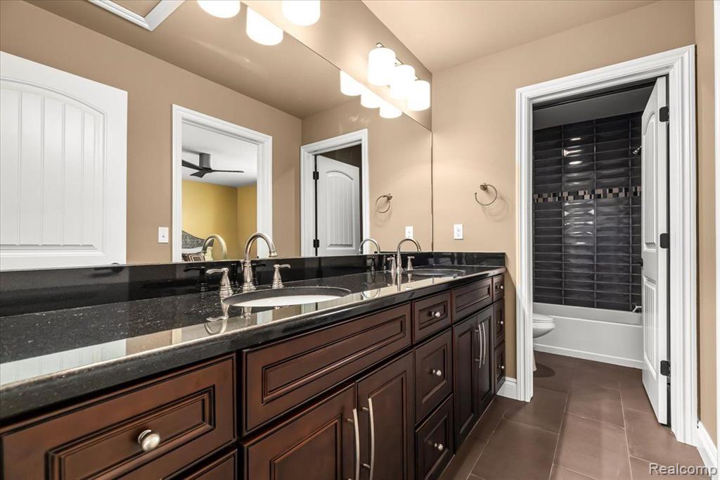 10744 WATERFALL Court, 19, South Lyon, MI 48178 — Photo 25