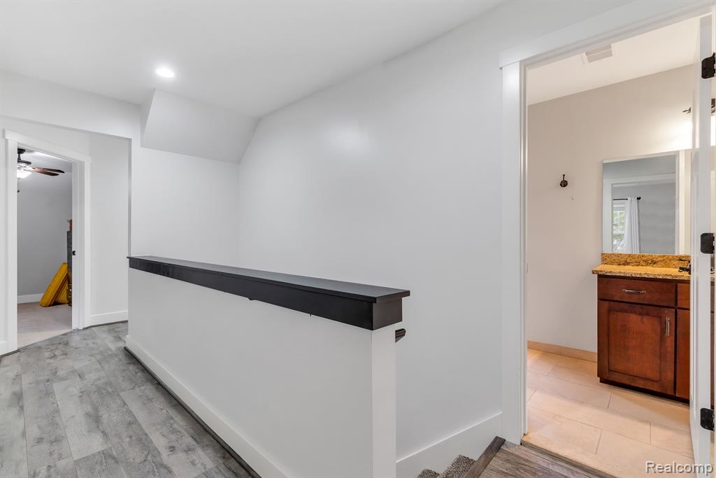 10174 HEGEL Road, Goodrich Vlg, MI — Photo 26