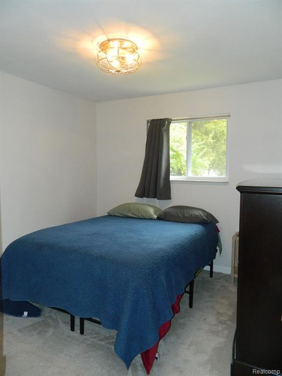 575 Mary Ellen Road, Rochester Hills, MI 48307 — Photo 10