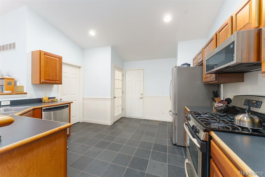 21808 Celestial Circle, Pinckney, MI 48169 — Photo 24