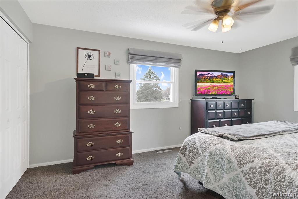 5065 Hyde Park Drive, Swartz Creek, MI 48473 — Photo 20