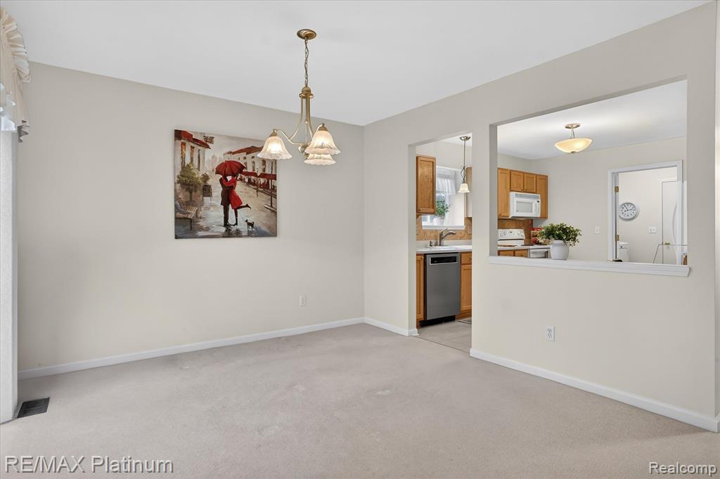 3341 DEWDROP, Howell, MI 48843 — Photo 11