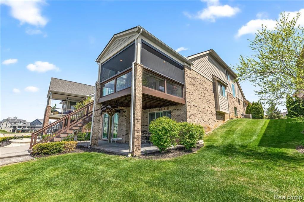 10744 WATERFALL Court, 19, South Lyon, MI 48178 — Photo 39