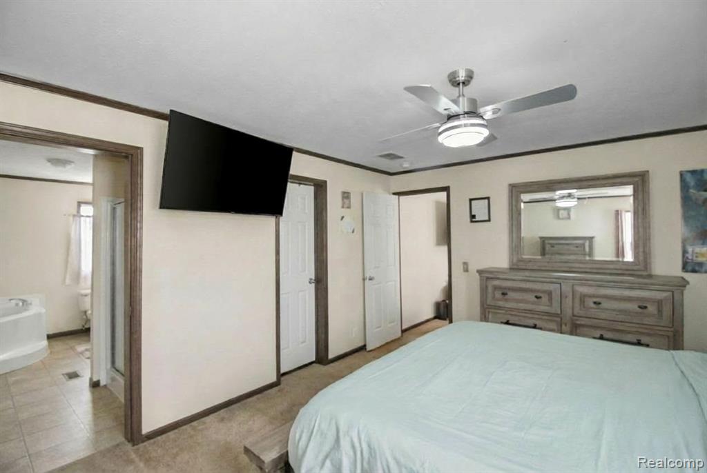 29400 Meadow, Gibraltar, MI — Photo 10