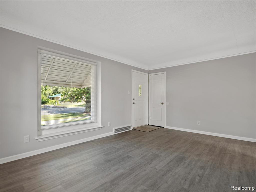 6555 Merriman Road, Garden City, MI — Photo 4