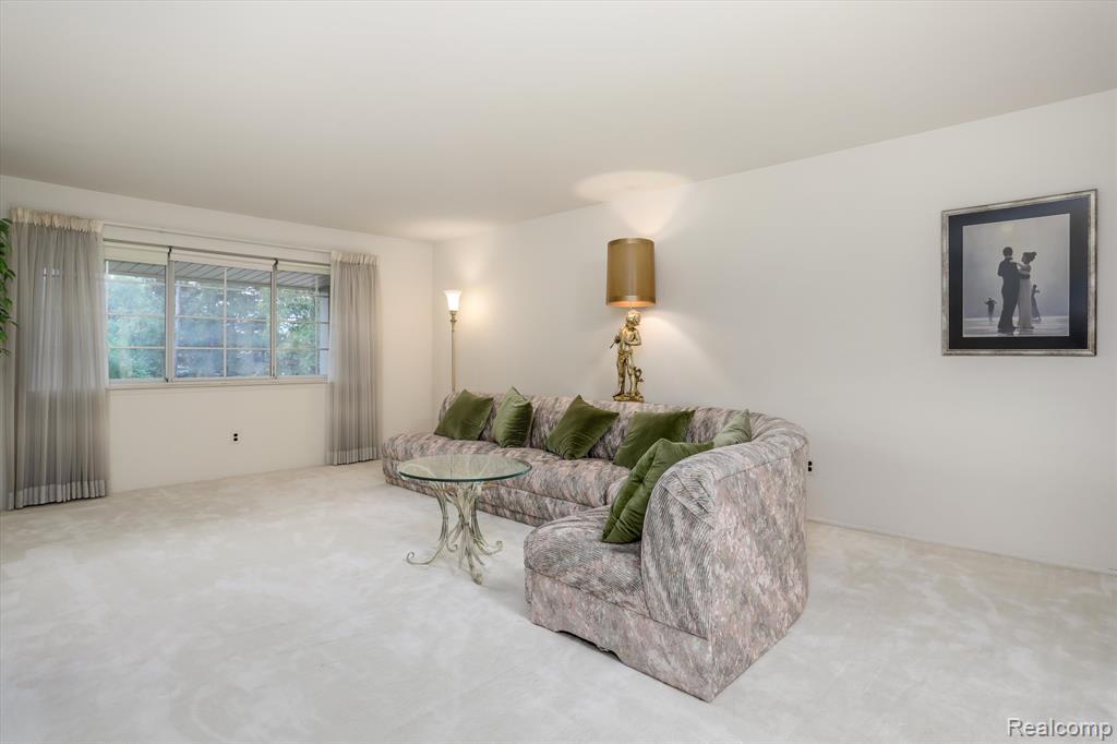 42472 Woodward Avenue, D2, Bloomfield Hills, MI 48304 — Photo 4