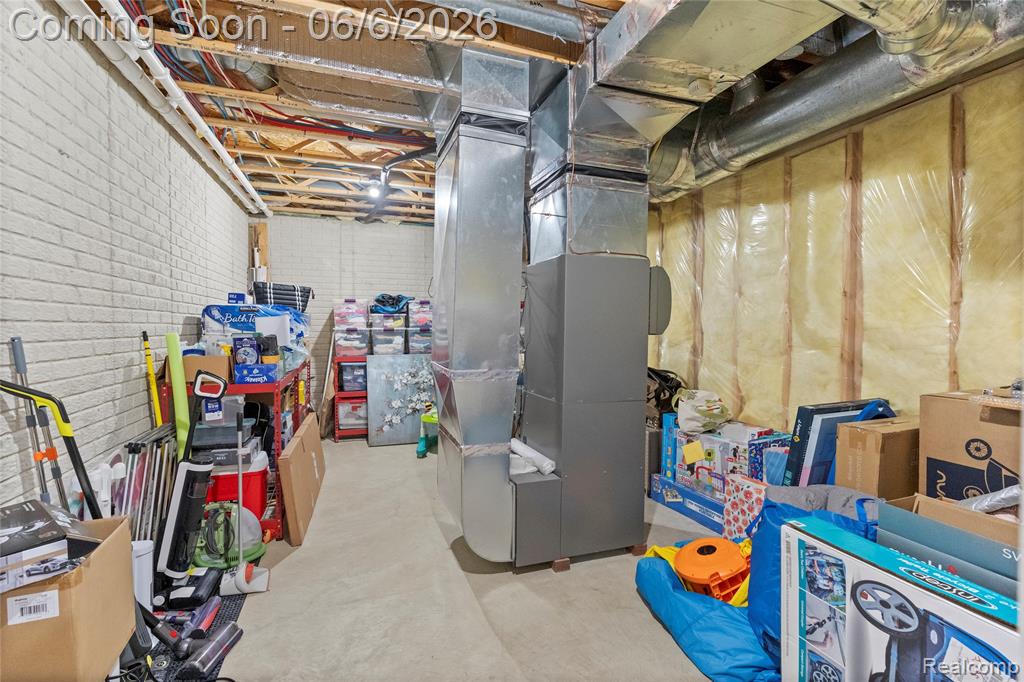 10242 Beacon Court, Grand Blanc, MI 48439 — Photo 62