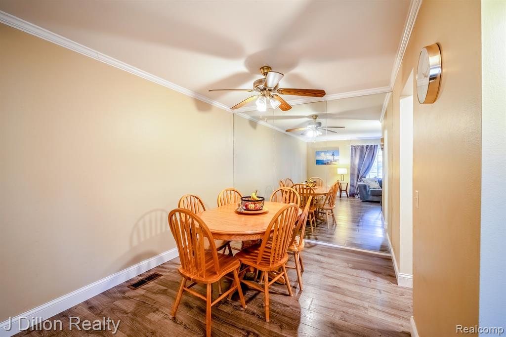 653 E Fox Hills Drive, 49, Bloomfield Hills, MI 48304 — Photo 7