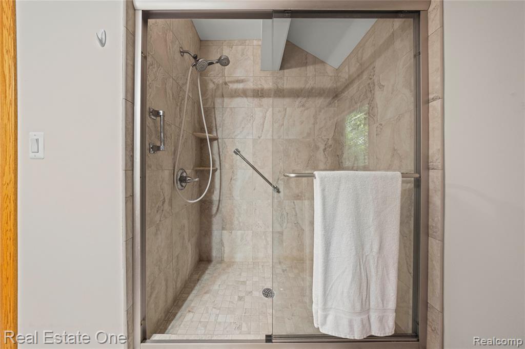 9611 Klais Road, Clarkston, MI 48348 — Photo 24