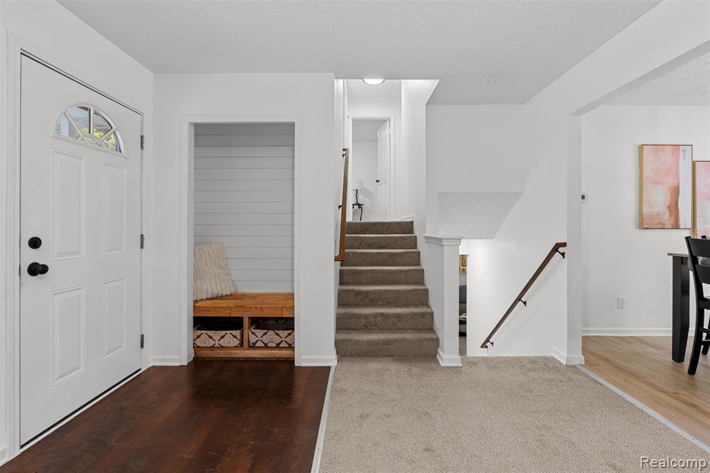 640 N Madison Street, Perry, MI 48872 — Photo 8
