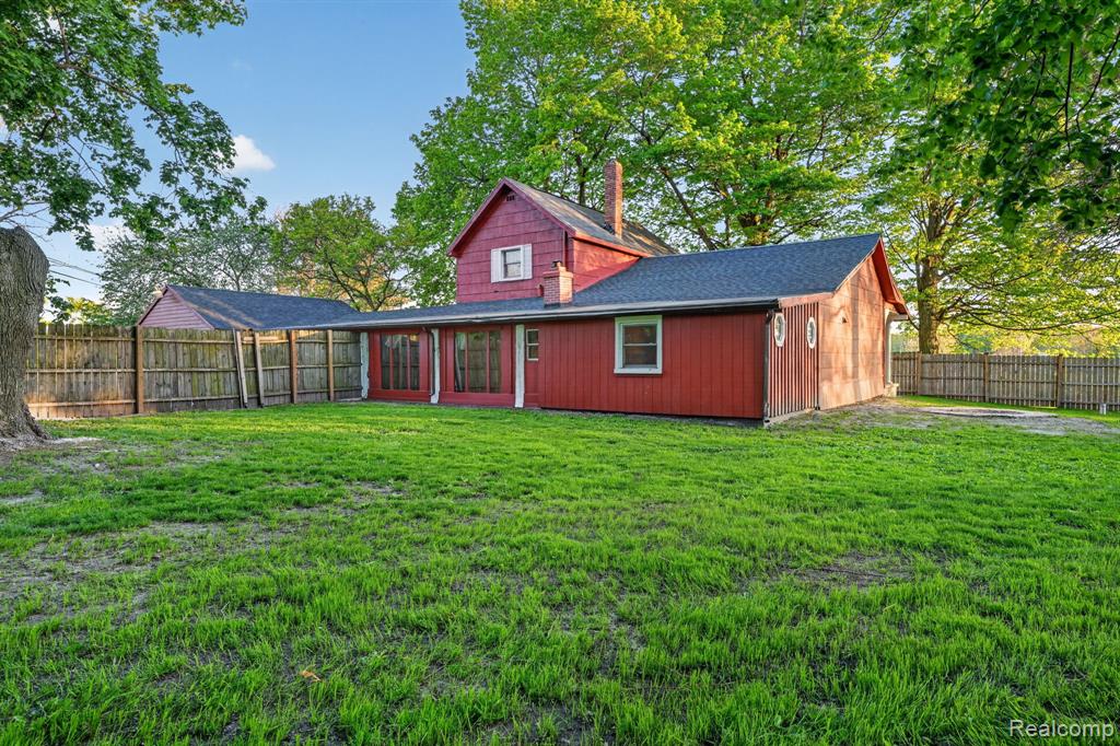 864 Hogsback Road, Mason, MI 48854 — Photo 9
