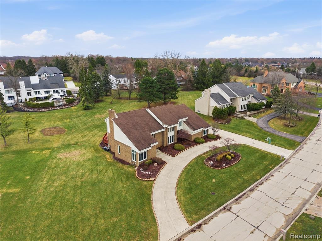 3827 Manchester Court, Bloomfield Hills, MI 48302 — Photo 5
