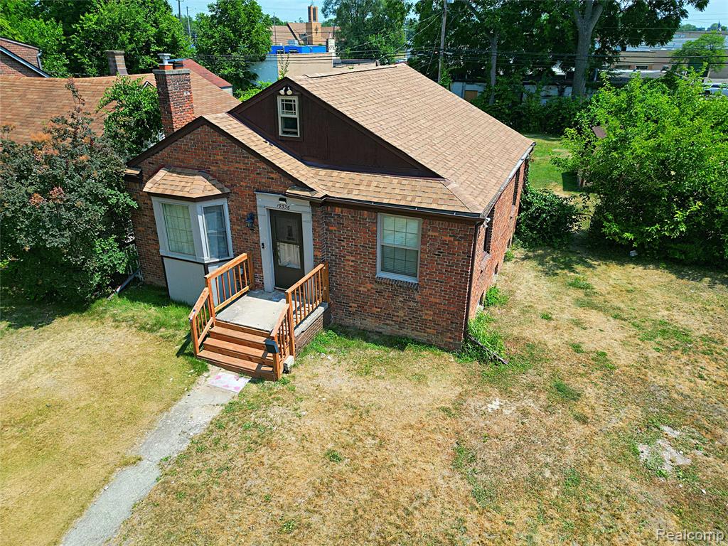19336 Centralia, Redford, MI 48240