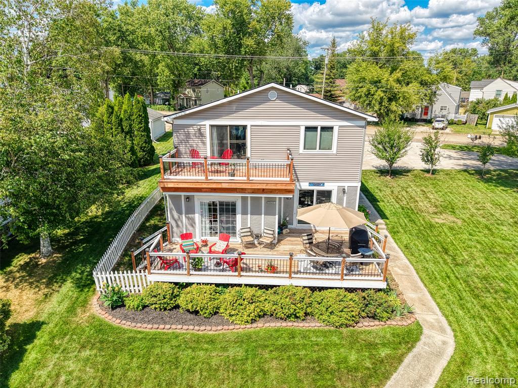 11728 Kenton Drive, Whitmore Lake, MI 48189 — Photo 2