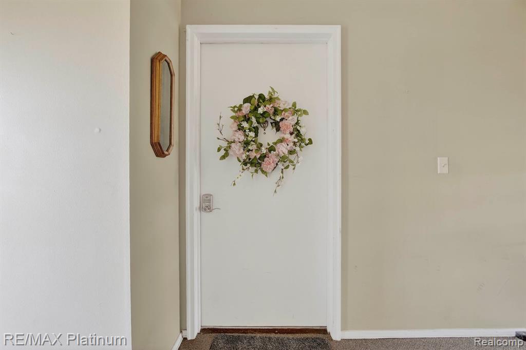 5946 Alan Drive, 47, Brighton, MI 48116 — Photo 4