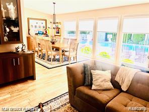4784 S VALLEYVIEW Road, West Bloomfield, MI 48323 — Photo 9