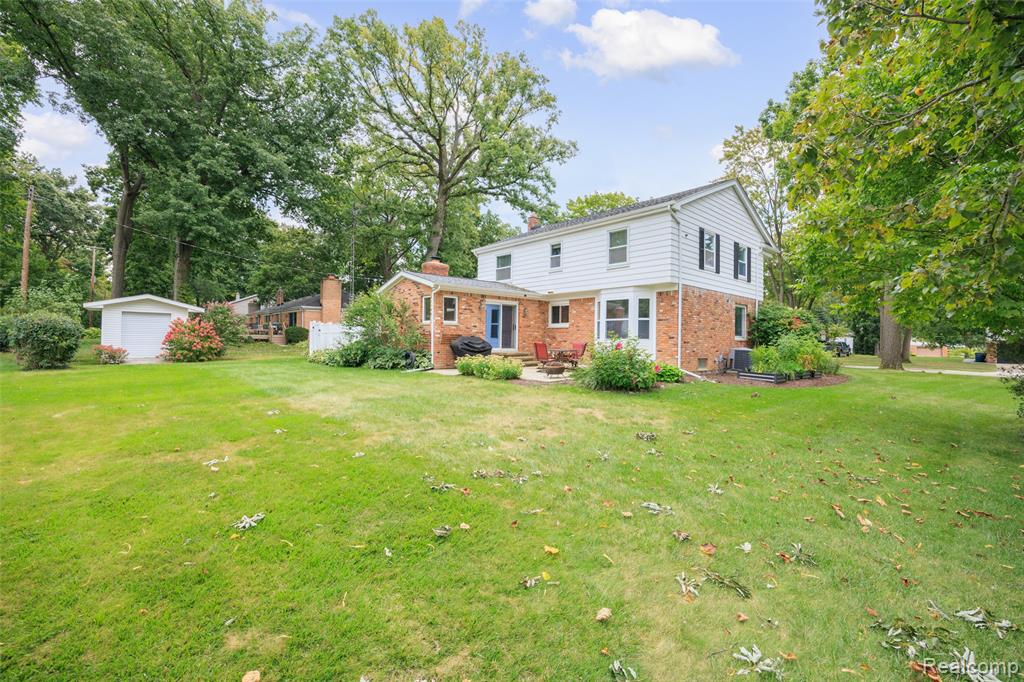 527 Greenwich Lane, Grand Blanc, MI 48439 — Photo 39